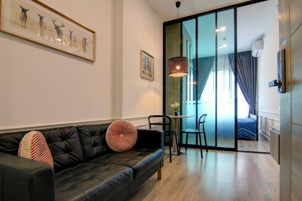 Pangsapuri New Condo, Hi-speed Wi-fi, Gym Pool, Near Lam Sali Mrt Bangkok